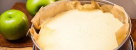 шарлотка с яблоками и лимоном. Шаг 8