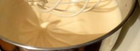 шарлотка с яблоками и медовым бисквитом. Шаг 6