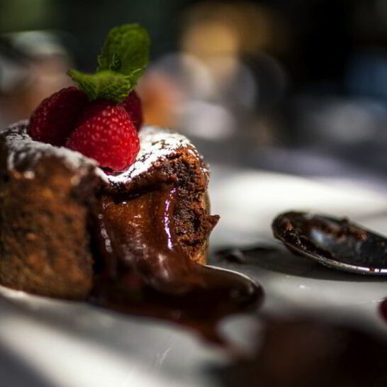 Рецепт шарлотка с ягодами