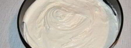 шарлотка с замороженной вишней. Шаг 4