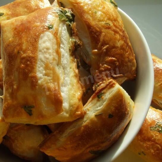 Рецепт слойки бульонные с сыром