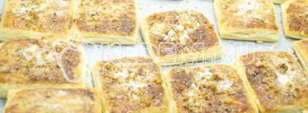 слойки из слоеного теста ореховые. Шаг 7