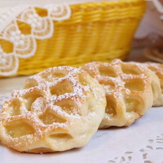 Слойки с ананасом