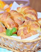 Слойки с черникой