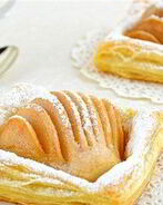 Слойки с грушей