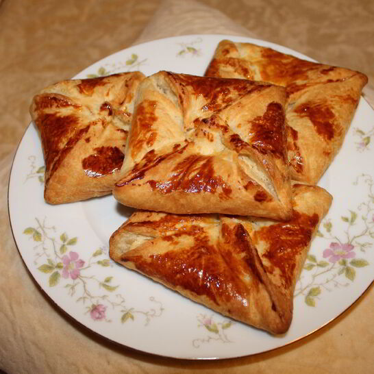 Рецепт слойки с творогом и бананом