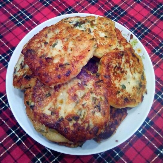 Рецепт чесночные сырники с перчинкой