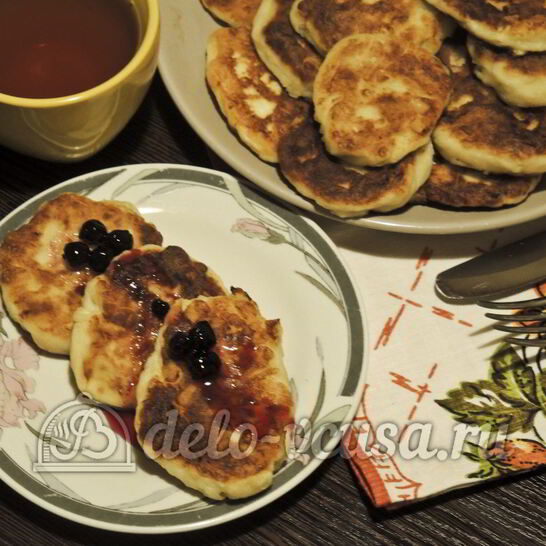 Рецепт сырники с фруктами