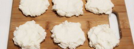 сырники с вареной сгущенкой. Шаг 5