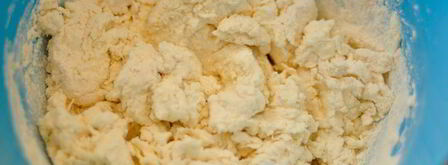 сырники в духовке под сметанным соусом. Шаг 2