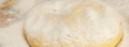 быстрое тесто на кефире для пирожков. Шаг 7