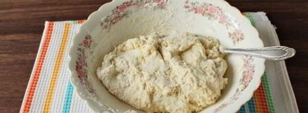 пресное тесто на кефире для пирожков. Шаг 8