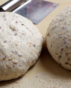 Тесто на закваске для хлеба