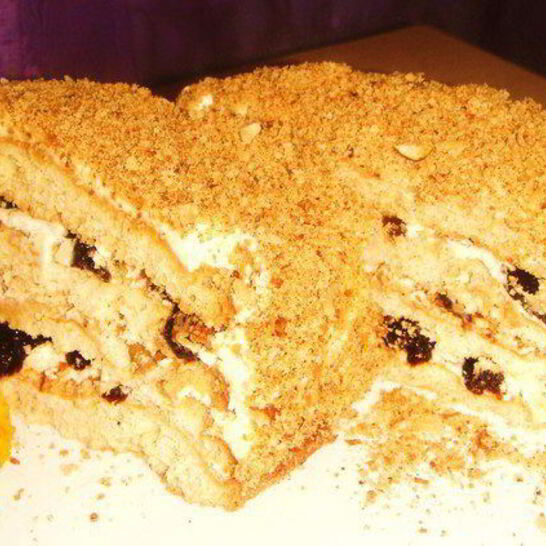 Рецепт медовый торт с орехами и черносливом