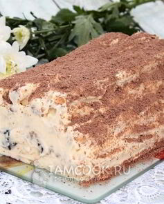 Торт Монастырская изба с черносливом