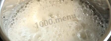 торт с цветами из мастики бисквит. Шаг 3