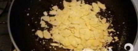 яблочные конвертики с миндалем и изюмом. Шаг 4