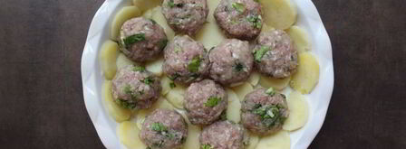 запеканка из картофеля с мясными шариками. Шаг 2