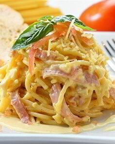 Запеканка из лапши и ветчины