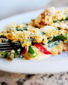 Запеканка с фасолью и беконом