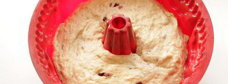 гугельхопф с джемом, миндалем и клюквой. Шаг 9