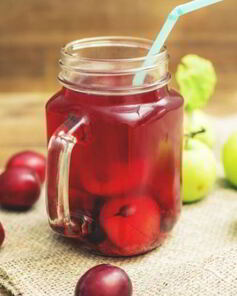 Компот из алычи с яблоками