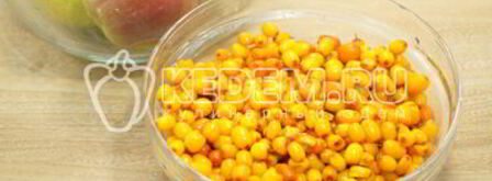 компот из груш с облепихой. Шаг 2