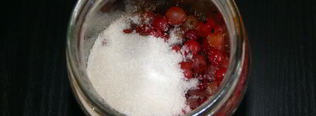 компот из смородины и крыжовника на зиму. Шаг 5