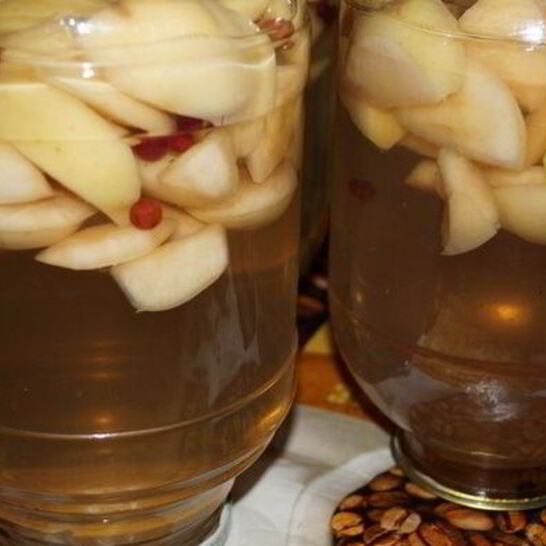 Рецепт компот из яблок с клюквой