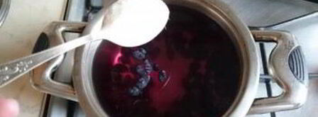 компот из жимолости. Шаг 3