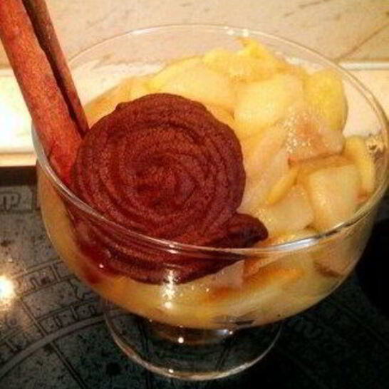 Рецепт яблочно-грушевое компоте с апельсинами и шоколадным печеньем