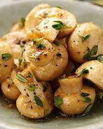 Маринованные грибы с чесноком