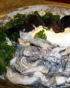 Маринованные грузди со сметаной