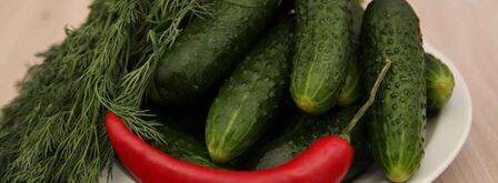 малосольные огурцы на минеральной воде. Шаг 2