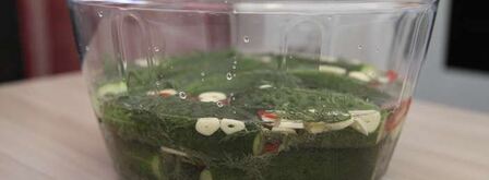 малосольные огурцы на минеральной воде. Шаг 7