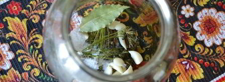 малосольные огурцы с чесноком и укропом. Шаг 7