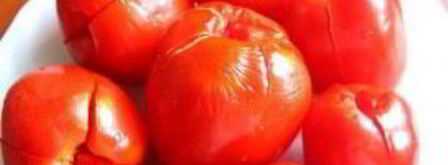 малосольные помидоры с чесноком и зеленью. Шаг 5