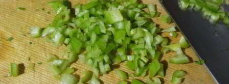 малосольные помидоры с зеленью. Шаг 3