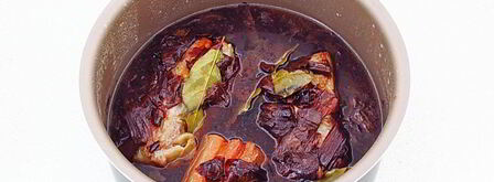 сало в луковой шелухе в мультиварке. Шаг 8