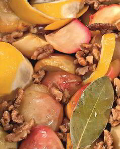 Яблочное варенье с грецкими орехами