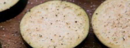 баклажаны жареные в кляре. Шаг 2