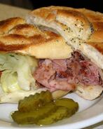 Бутерброд с ветчиной и сыром