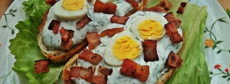 бутерброд с яйцом и беконом. Шаг 12