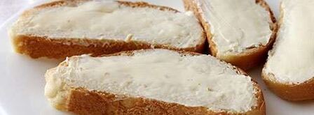 бутерброды с красной икрой. Шаг 2