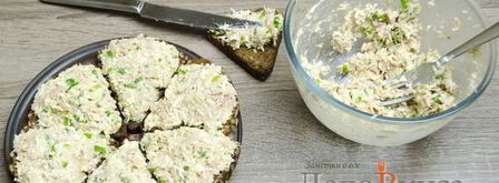 бутерброды с тунцом, яйцом и зеленым луком. Шаг 5