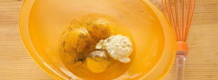 бутерброды с яичницей-болтуньей. Шаг 4