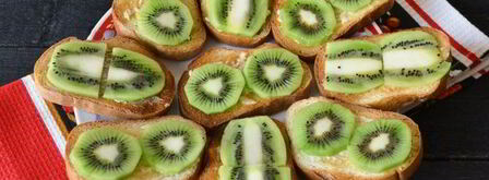 бутерброды со шпротами и киви. Шаг 6