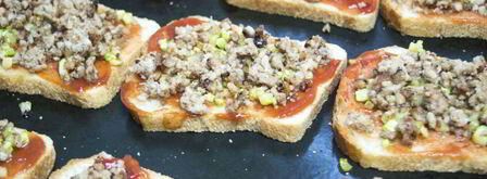 горячие бутерброды с фаршем. Шаг 9