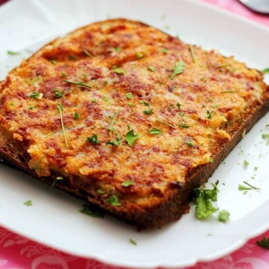 Рецепт горячие бутерброды с колбасой и сыром