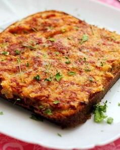 Горячие бутерброды с колбасой и сыром